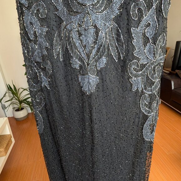 Gorgeous beaded gown, elegant yet contemporary, perfect for MOB, wedding, etc. - Picture 13 of 16